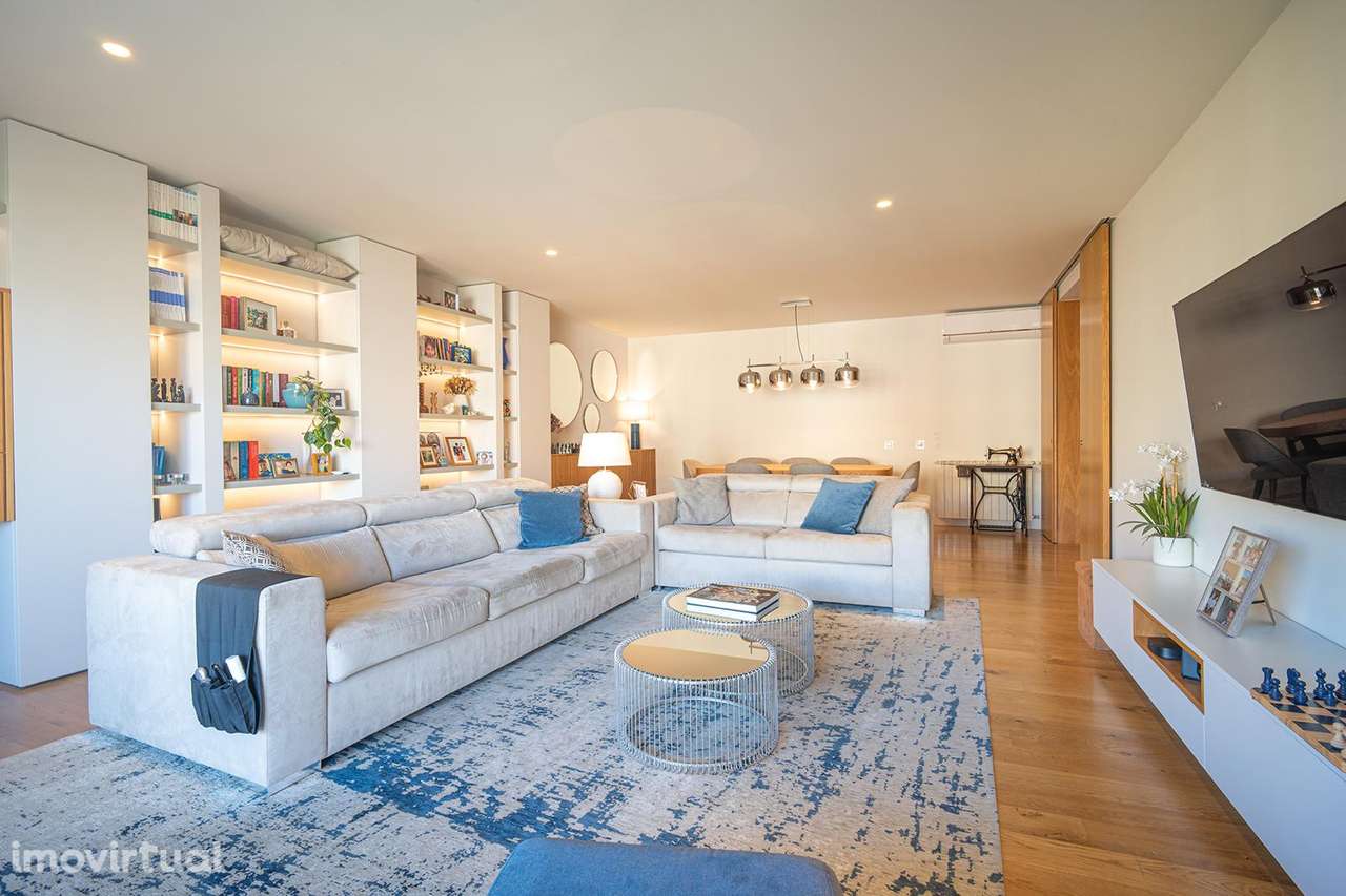 Elegante Apartamento T3 176 m2 - Parque das Nações totalmente renovado - Grande imagem: 2/40