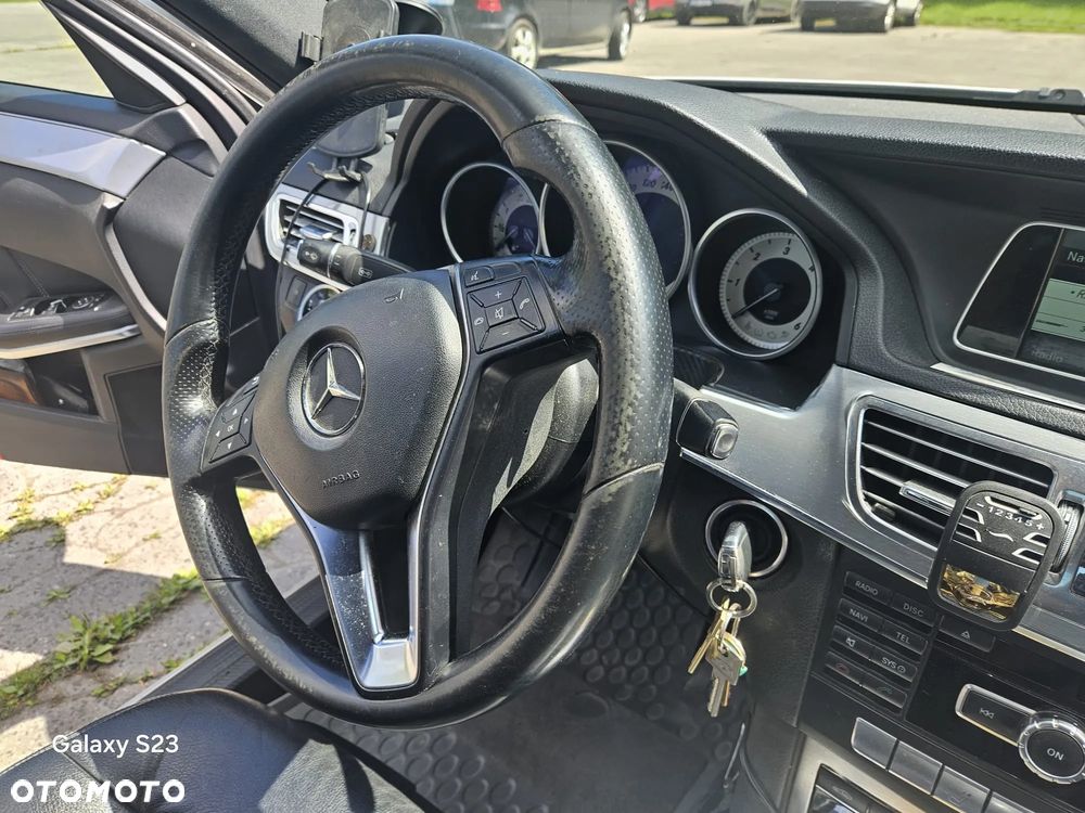 Mercedes-Benz Klasa E 350 CDI DPF BlueEFFICIENCY 7G-TRONIC Elegance - 14