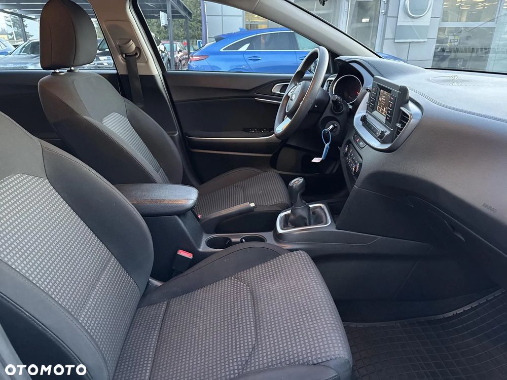 Kia Ceed 1.0 T-GDI S - 17