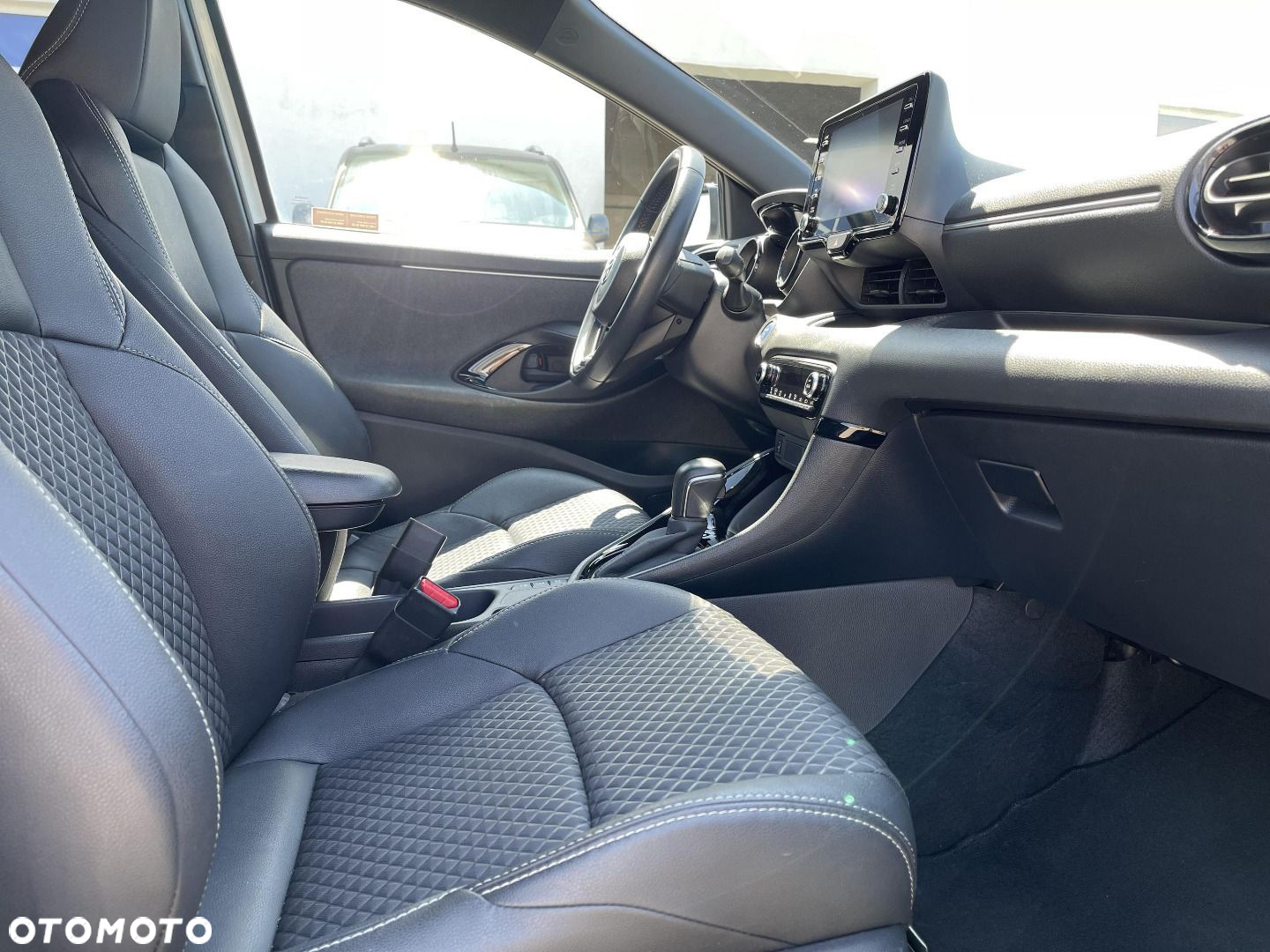 Toyota Yaris - 8