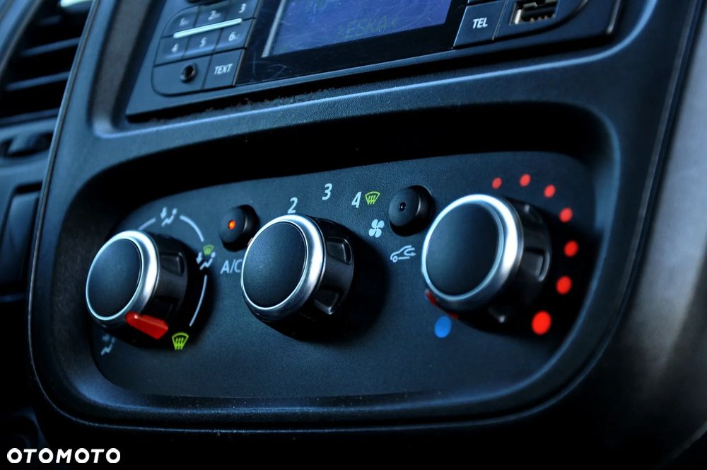 Renault Master - 25
