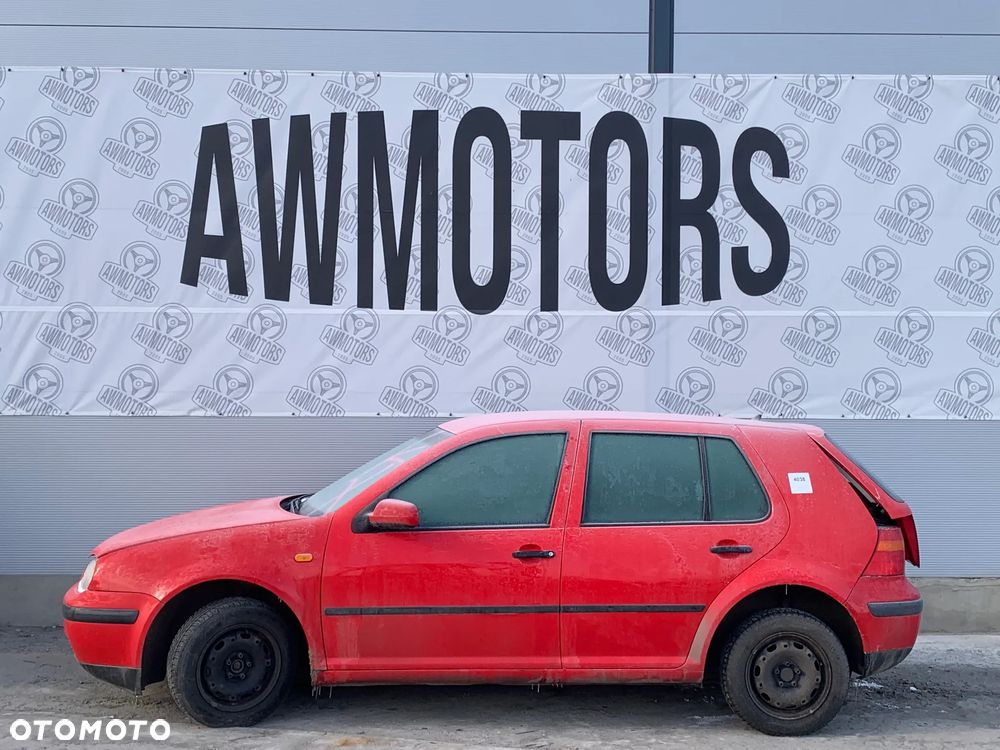 VOLKSWAGEN GOLF 1997 *SAMOCHÓD NA CZĘŚCI* 4038  MASKA, LAMPA, DRZWI, LUSTERKO, ZDERZAK, GRILL, BŁOTNIK, KLAPA, BELKA, DESKA, FOTELE, KANAPA, ĆWIARTKA KIEROWNICA, TARCZE, ZACISKI, ZAWIESZENIE, KOMPLETNY PRZÓD, KOMPLETNY TYŁ, LICZNIK, ZEGARY, PRAWE LEWE PRZÓD TYŁ