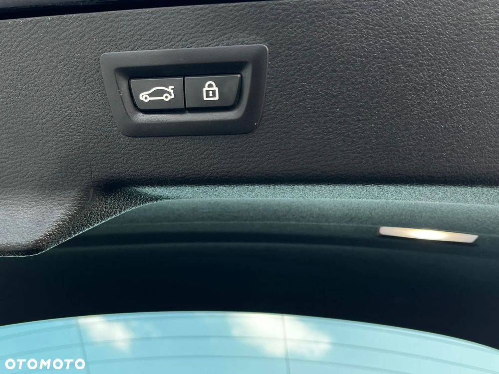 BMW X6 xDrive40d - 26