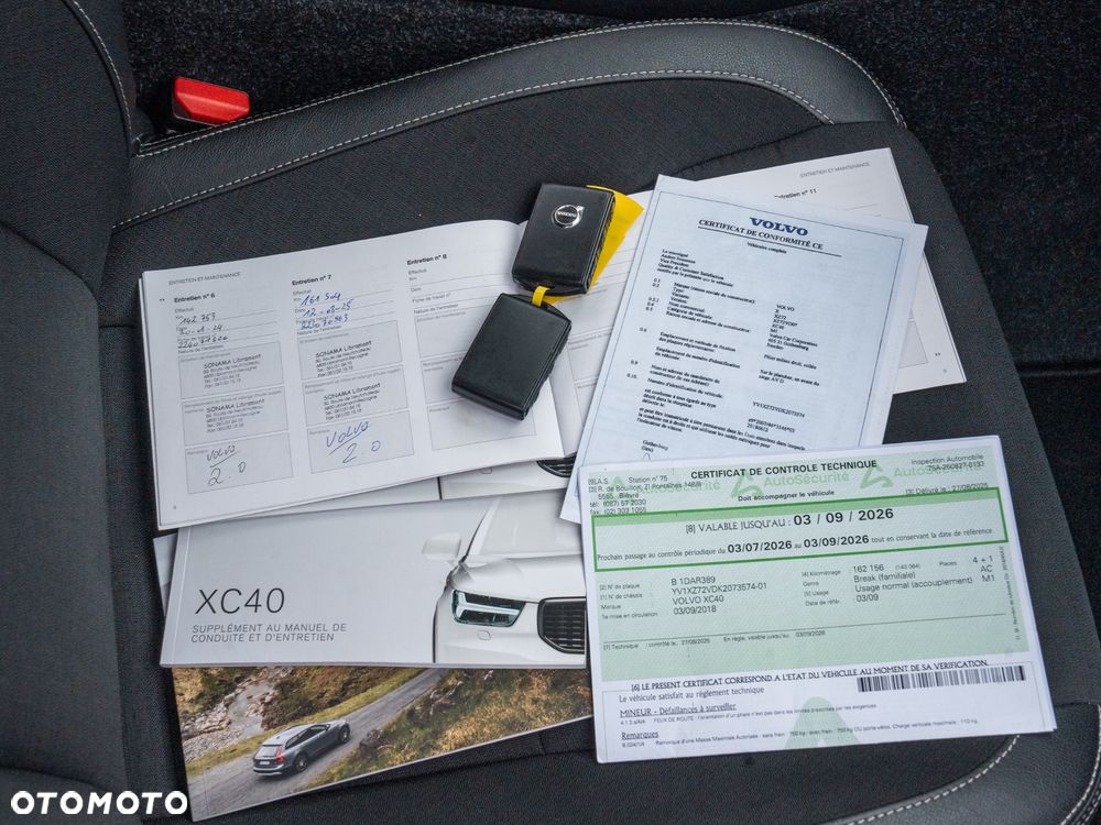 Volvo XC 40 D3 Momentum Pro - 40