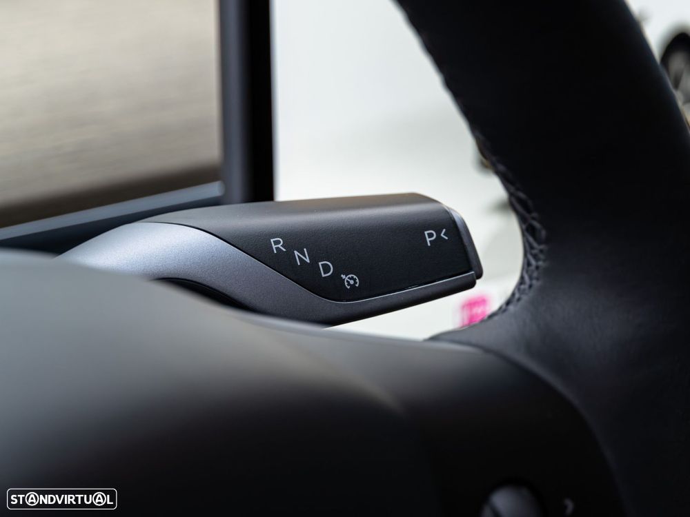 Tesla Model Y Tração Traseira - 11