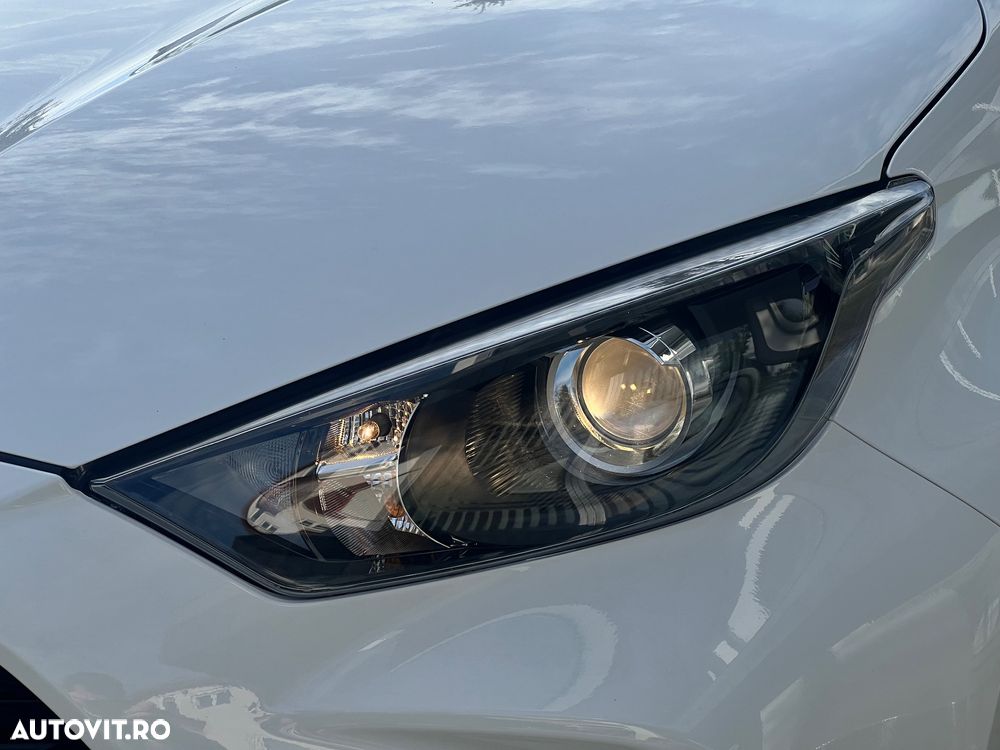 Toyota Yaris 1.5 MT Dynamic - 16
