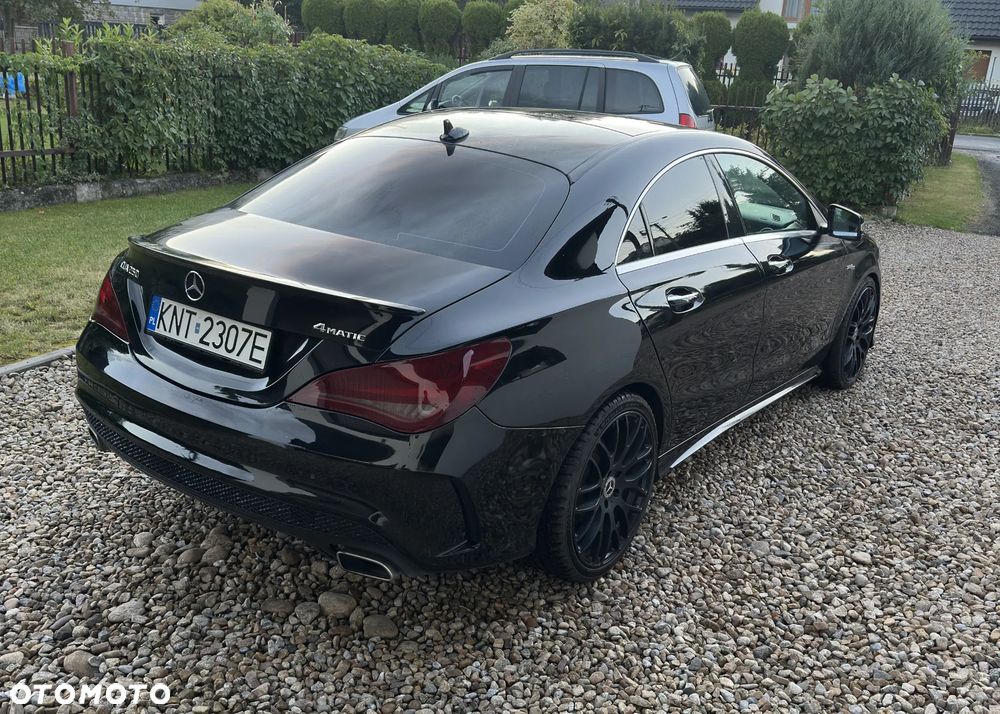 Mercedes-Benz CLA 250 4Matic 7G-DCT AMG Line - 9