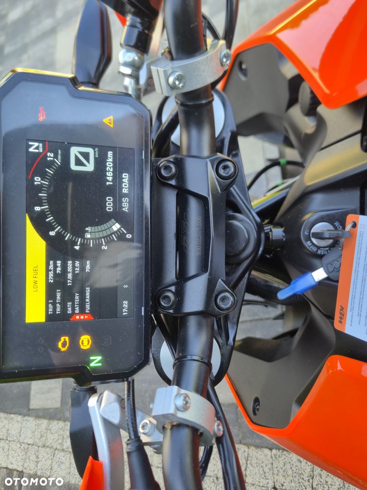 KTM Duke 125 - 8