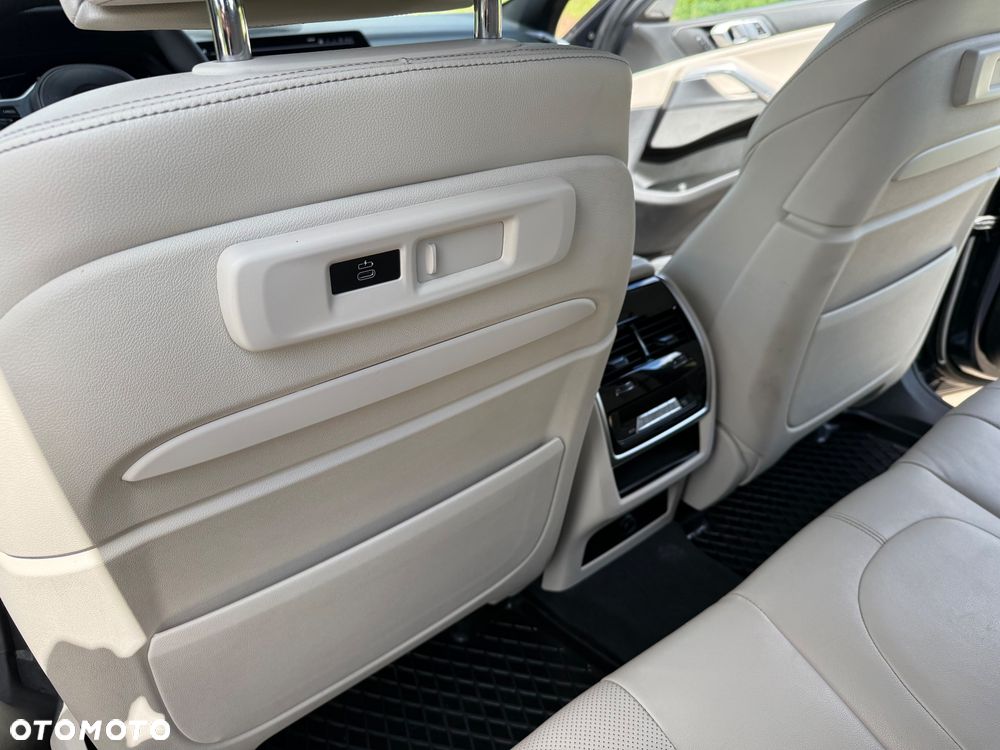 BMW X6M - 19