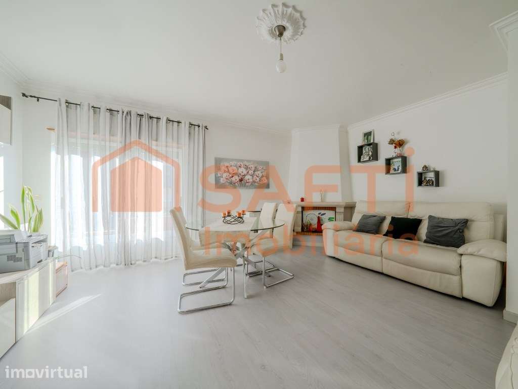 Apartamento T2 com vista Castelo - Grande imagem: 3/36