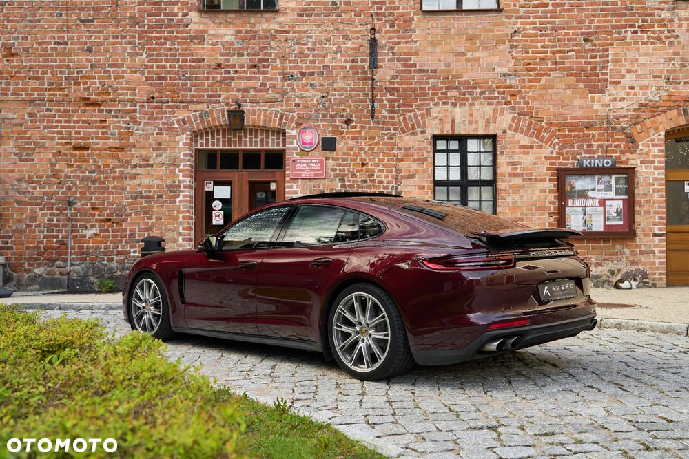 Porsche Panamera 4S - 11