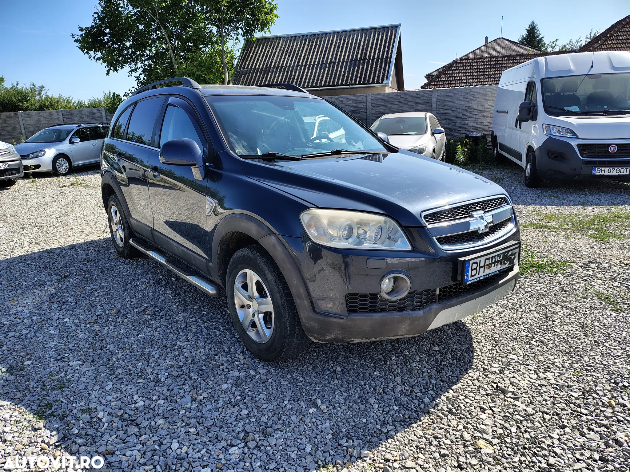 Chevrolet Captiva 2.4 4WD 7 Sitzer Automatik LT - 2