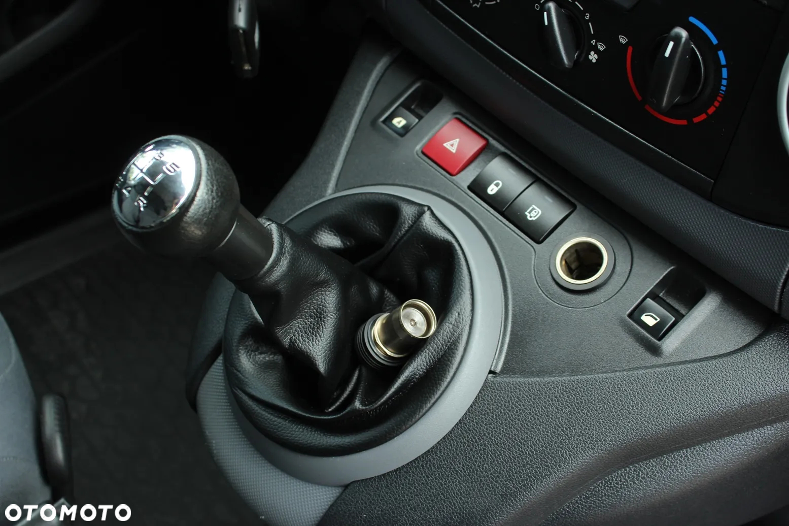 Citroën BERLINGO - 25