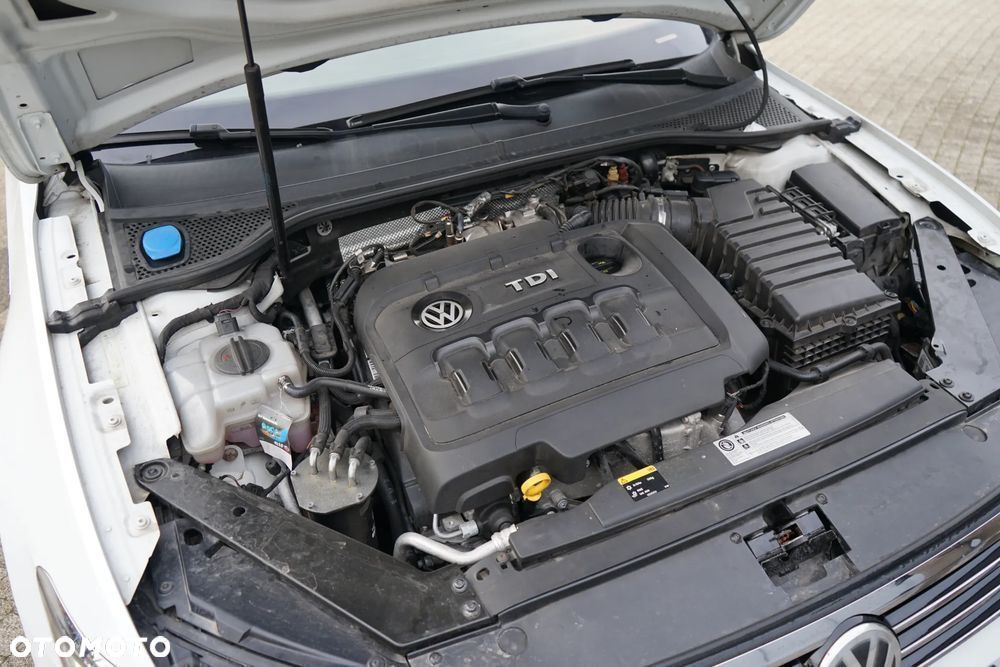 Volkswagen Passat Variant 2.0 TDI Bi-Turbo BMT 4Mot Highline DSG - 36