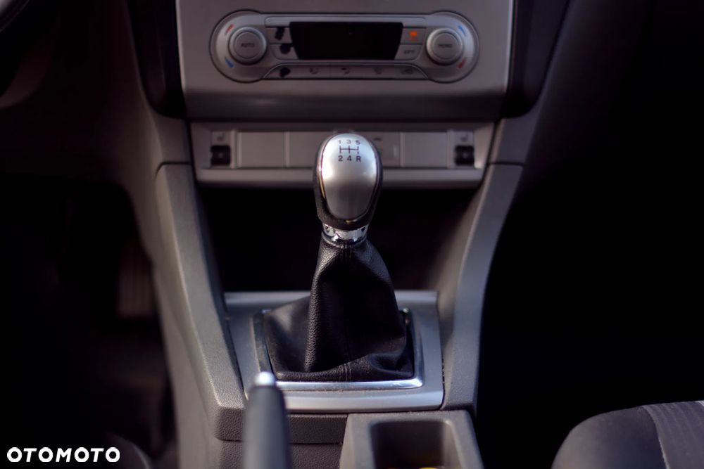 Ford Focus - 21