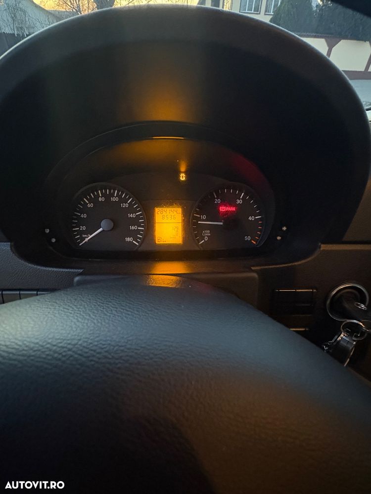 Mercedes-Benz Sprinter - 8