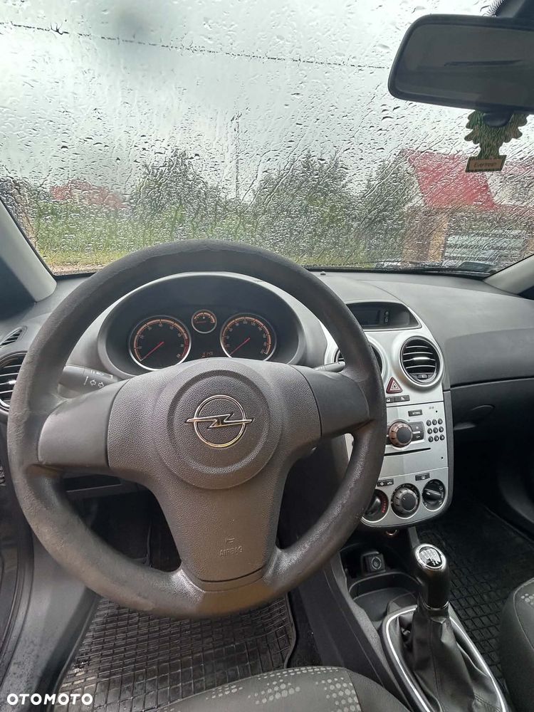 Opel Corsa 1.2 16V Enjoy - 10