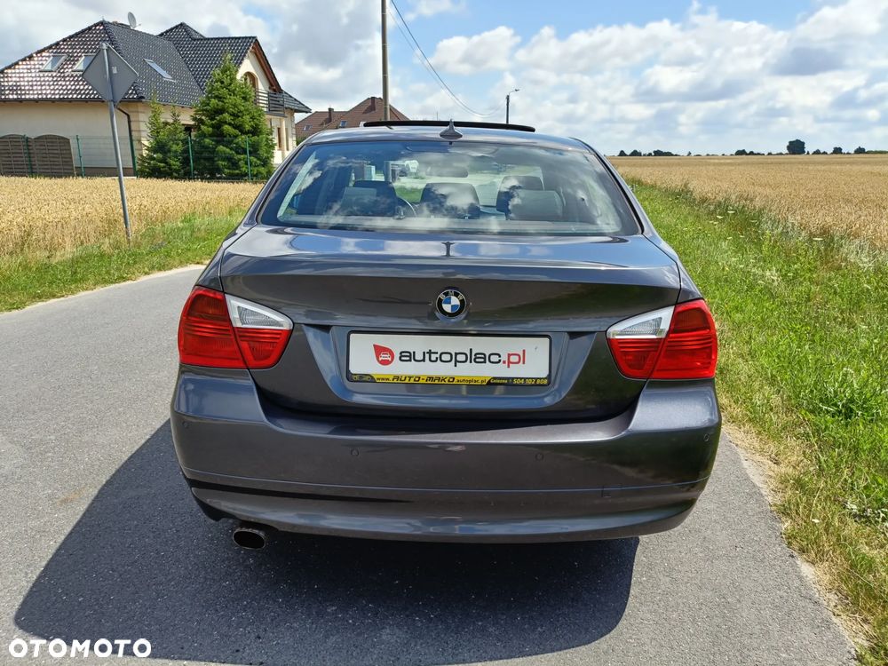BMW Seria 3 - 28