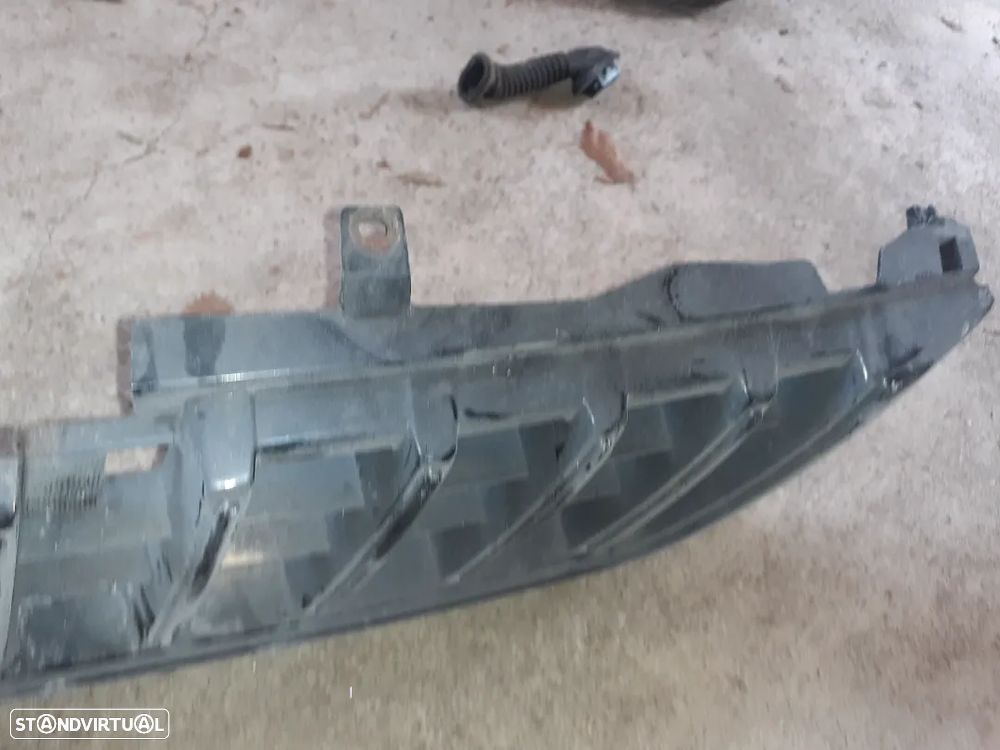 Grelha mitsubishi l200 - 2