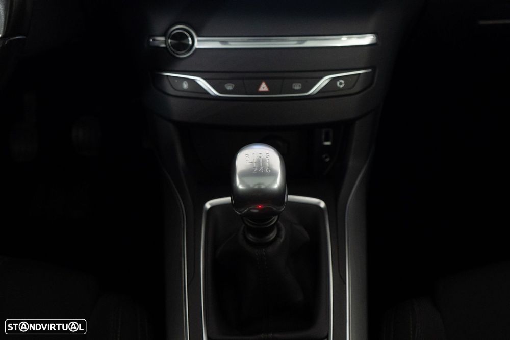 Peugeot 308 SW 1.6 BlueHDi Allure - 26