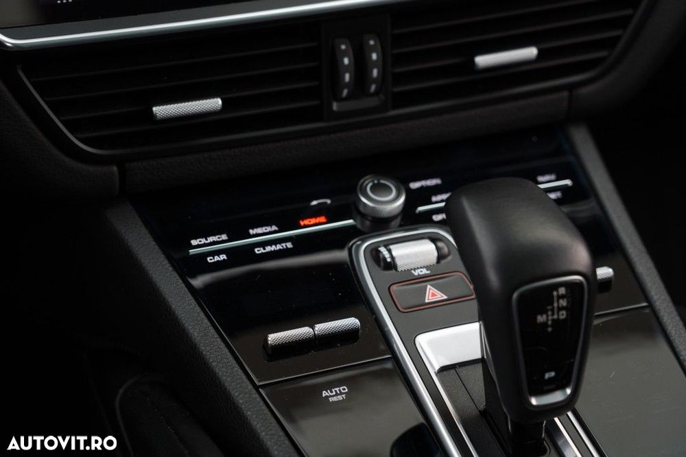 Porsche Cayenne - 37