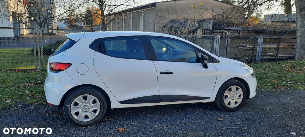 Renault Clio - 7
