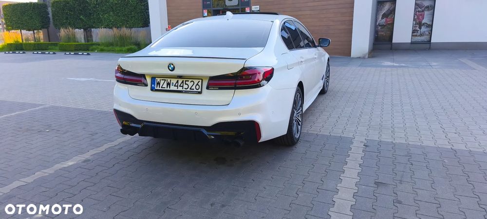 BMW Seria 5 530i Sport Line - 26
