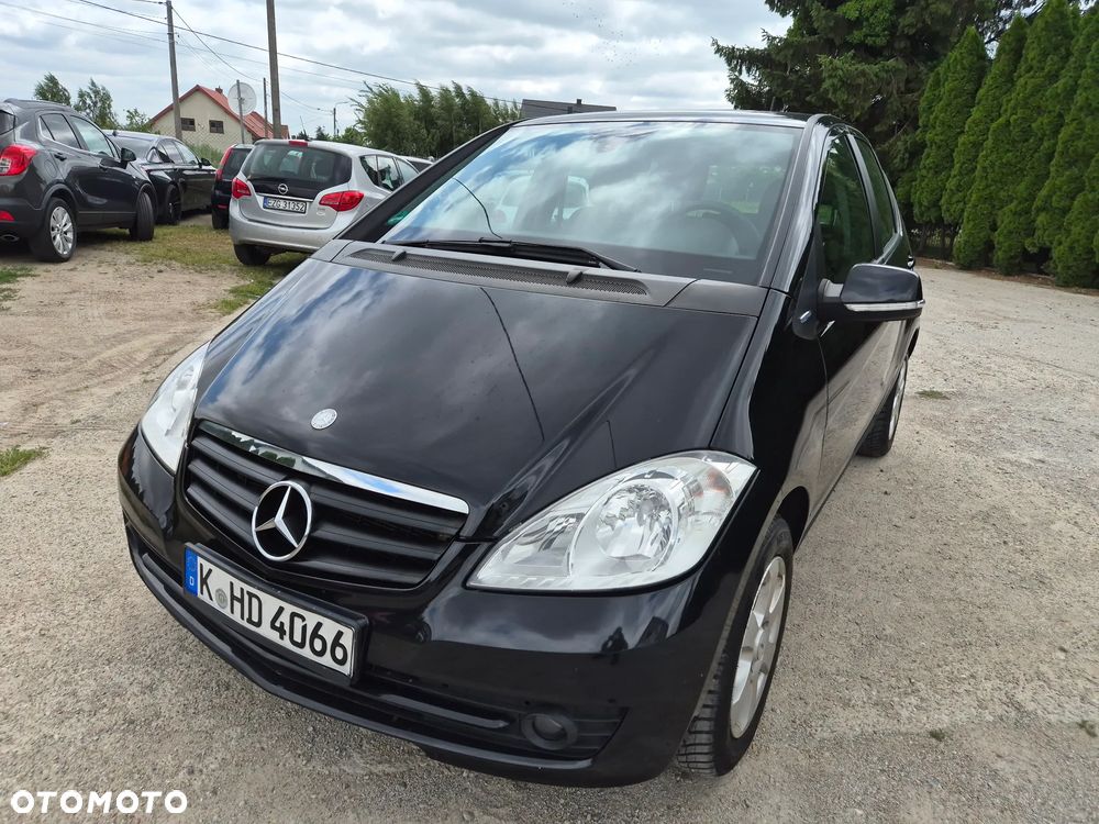Mercedes-Benz Klasa A 160 BlueEFFICIENCY Elegance Special Edition - 2