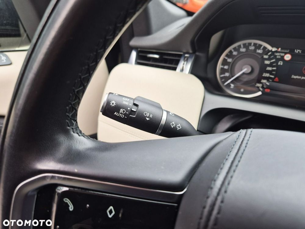 Land Rover Discovery Sport 2.0 P200 mHEV SE - 29