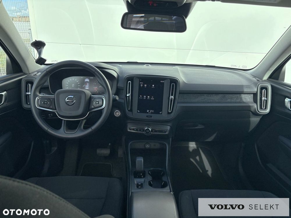 Volvo XC 40 - 25