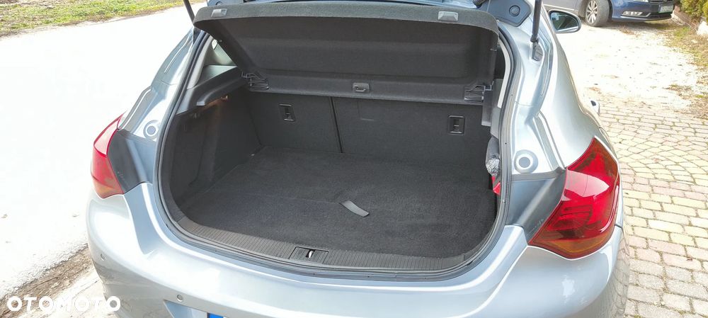 Opel Astra 1.6 Cosmo - 24