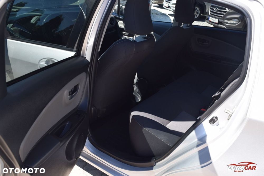 Toyota Yaris 1.5 Premium - 17