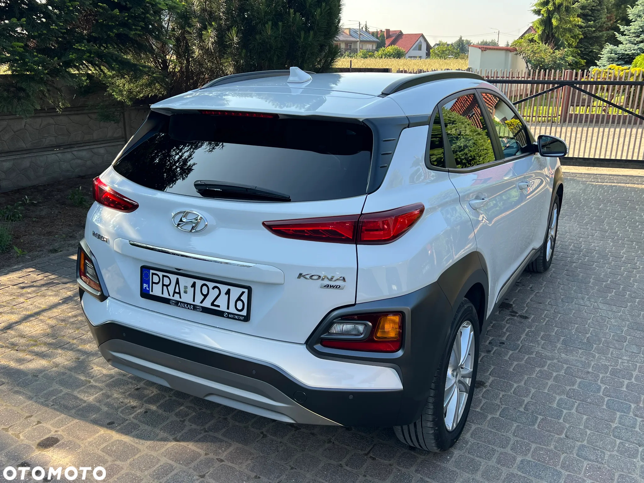 Hyundai Kona 1.6 T-GDI DCT 4WD Premium - 14