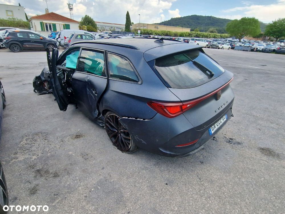 Cupra Leon Sportstourer - 3