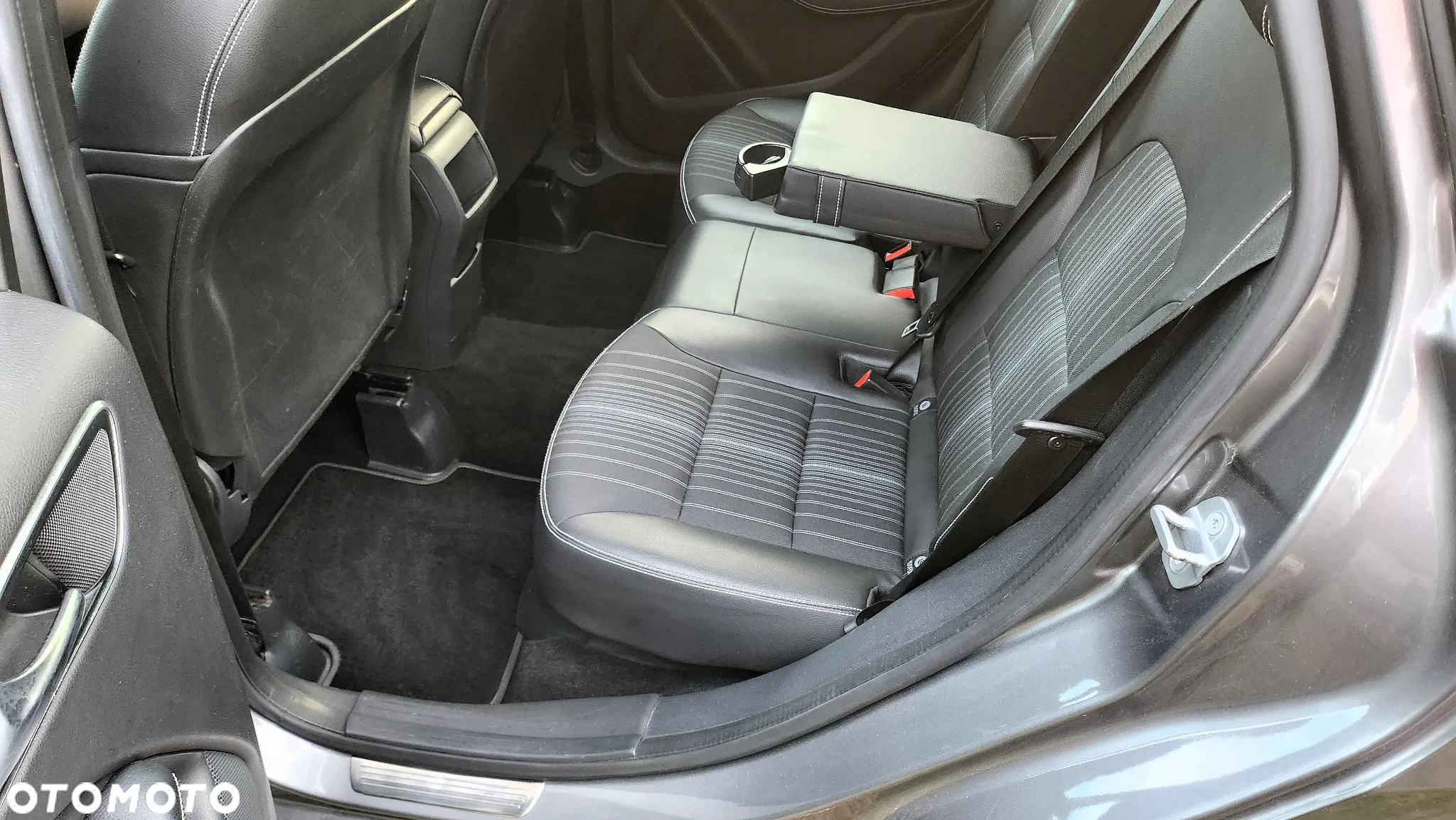 Mercedes-Benz Klasa B 180 CDI BlueEFFICIENCY EDITION 1 - 9