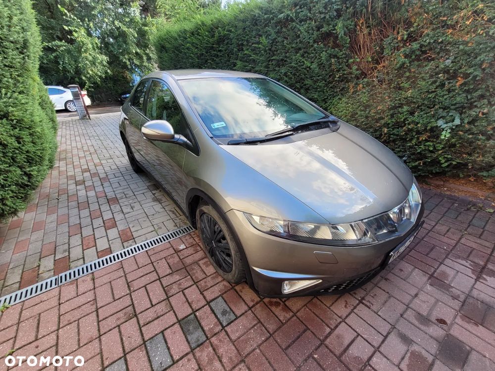 Honda Civic 1.8 Comfort - 21