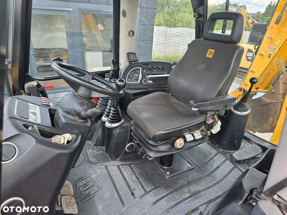 JCB - 3