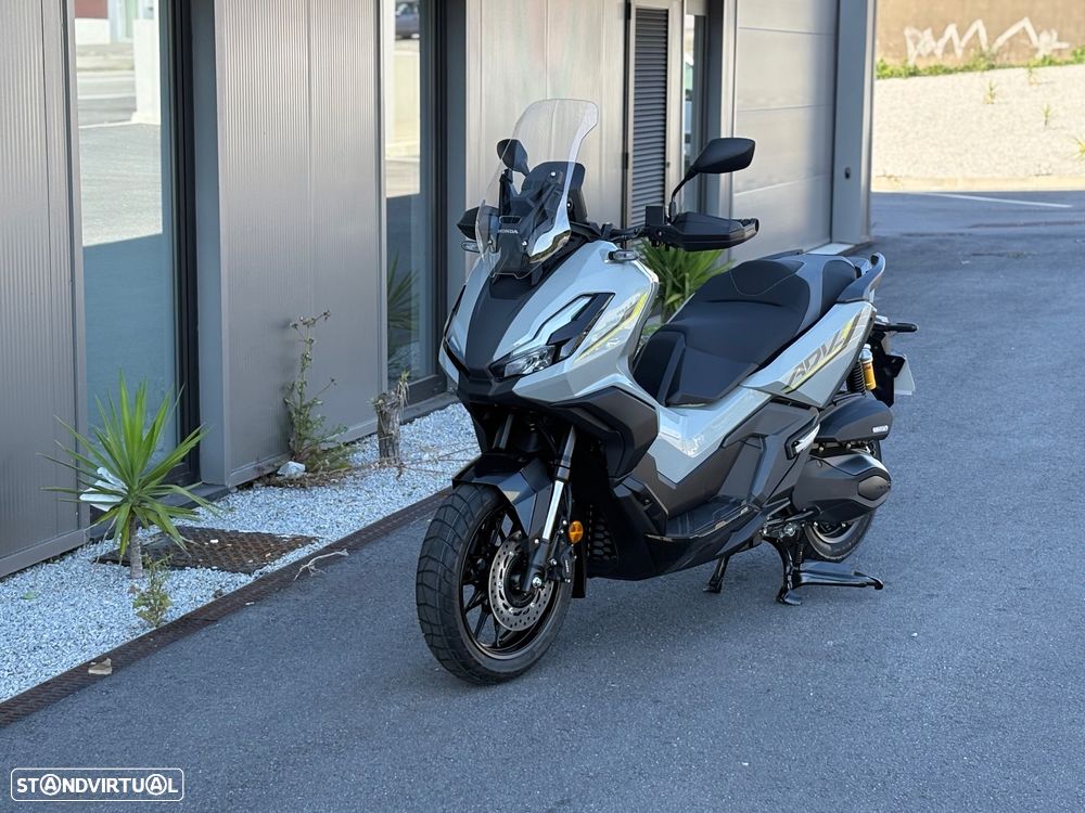 Honda ADV - 3