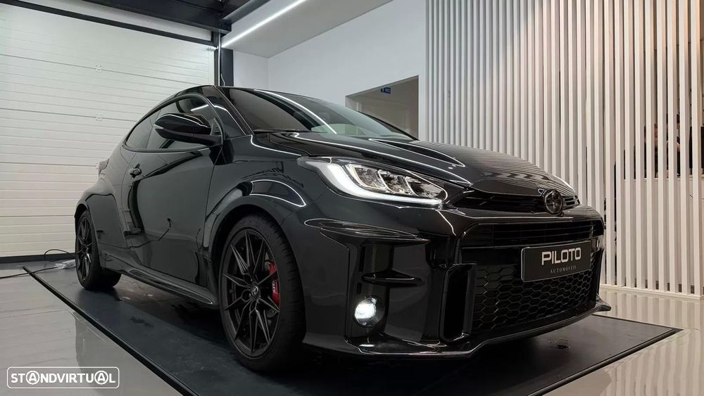 Toyota GR Yaris WRC Triple Edition - 6