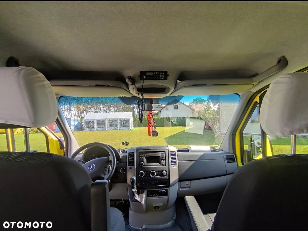 Mercedes-Benz Sprinter - 9