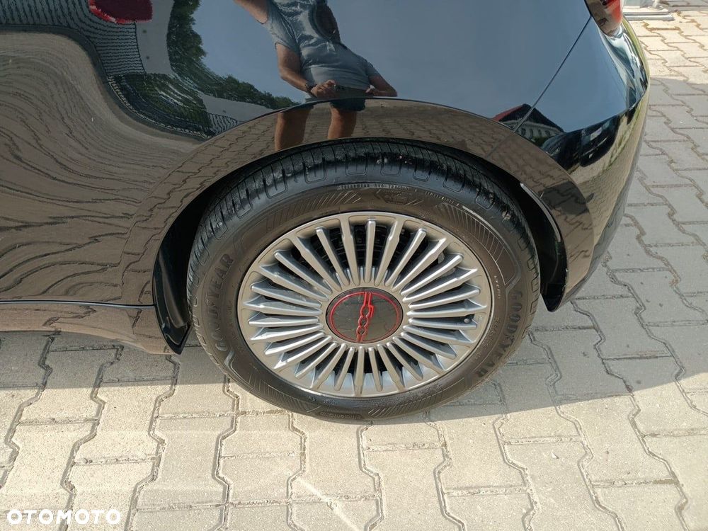 Fiat 500e - 11