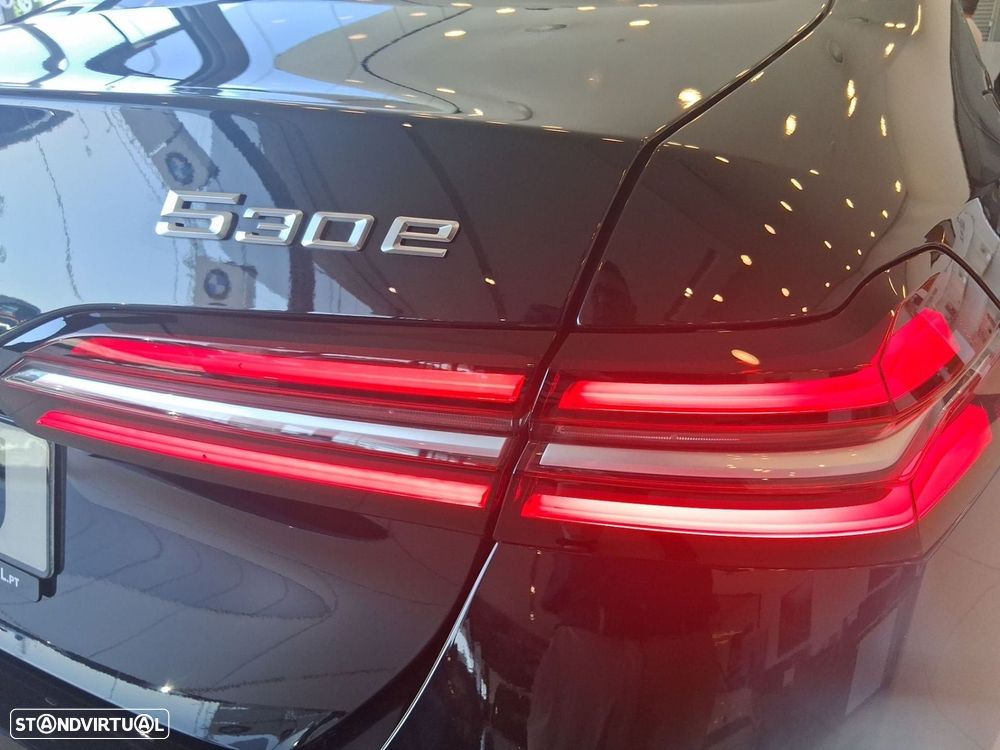 BMW 530 e Pack Desportivo M - 28