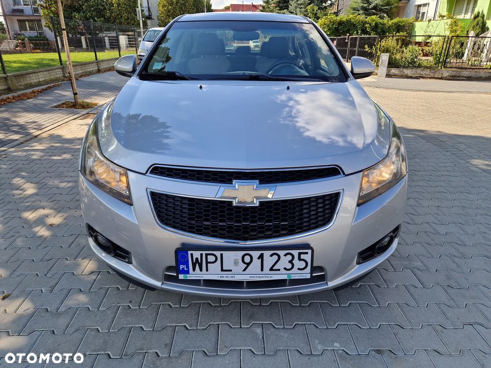 Chevrolet Cruze 1.6 LS - 16