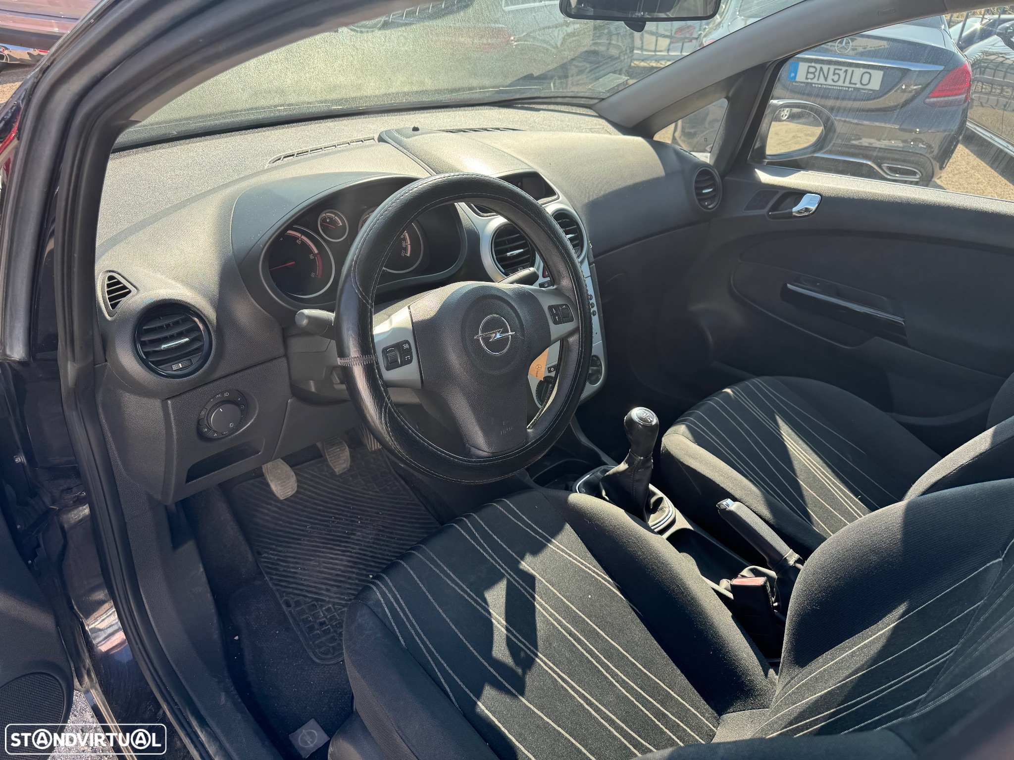 Opel Corsa 1.3 CDTi Enjoy EcoFLEX - 8