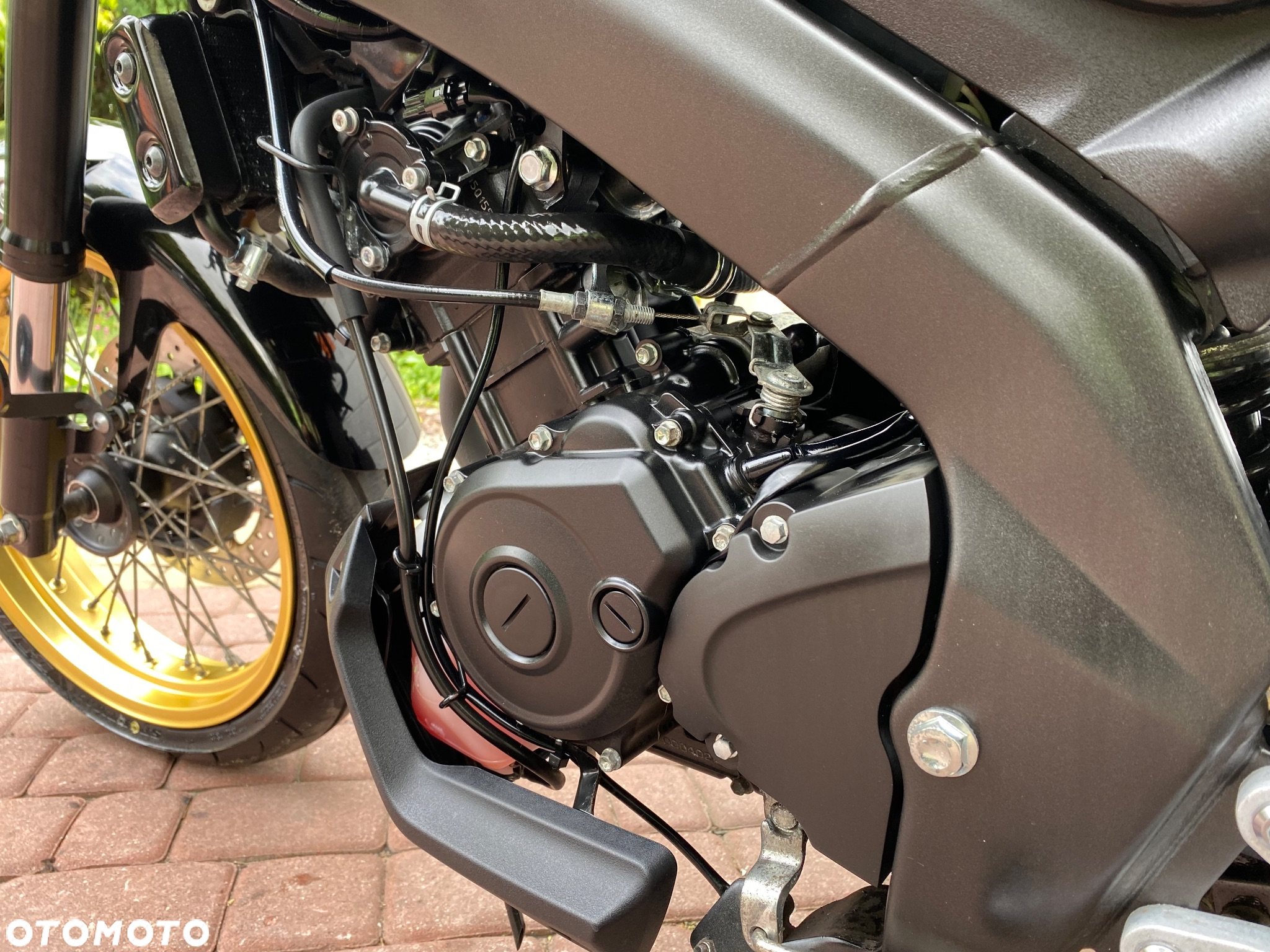 Yamaha XSR - 17