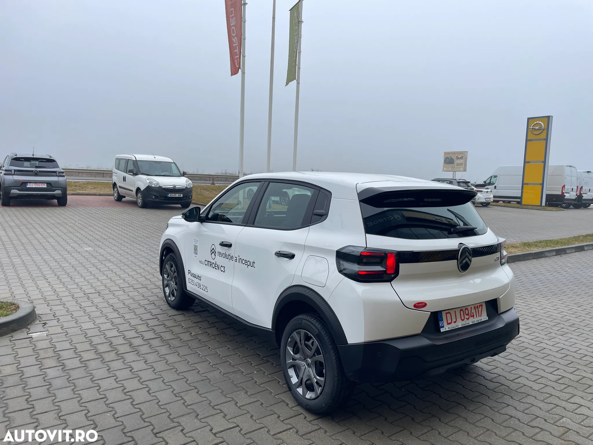 Citroën C3 1.2 PureTech 100 S&S BVM6 YOU! - 5