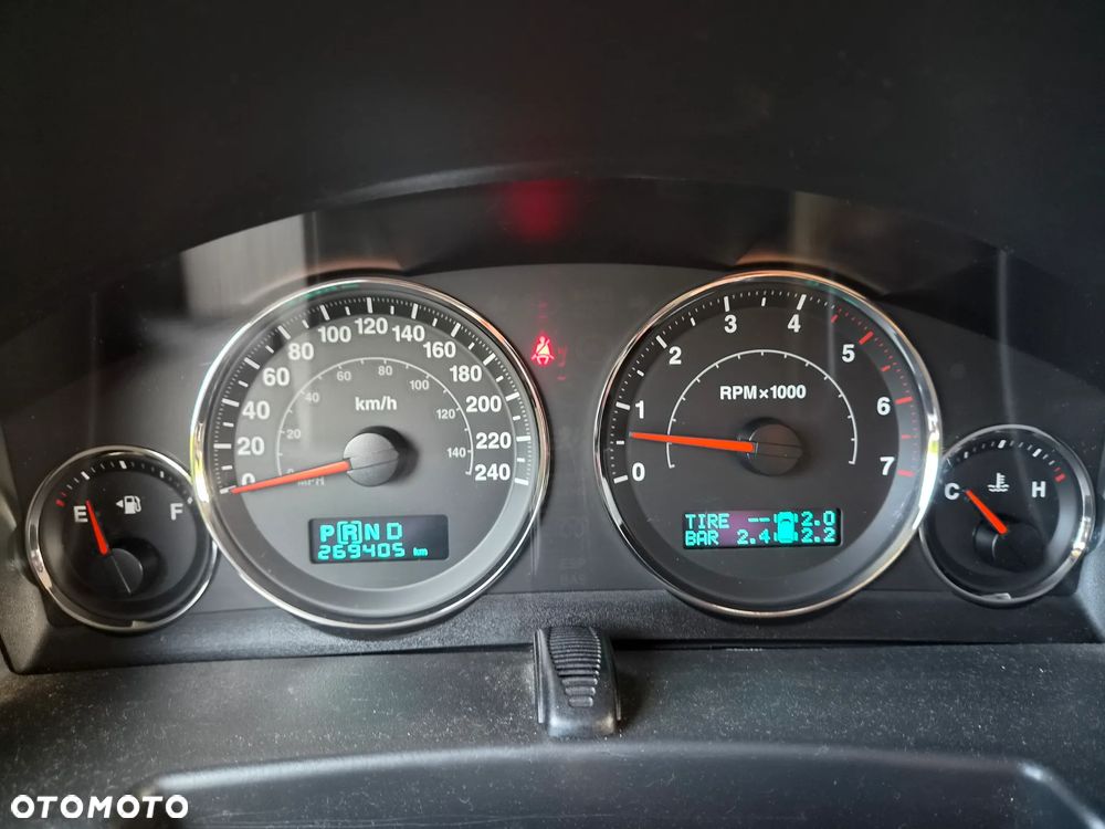 Jeep Commander 3.0 CRD Limited - 10