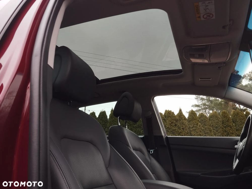 Hyundai Tucson 2.0 CRDI 4WD Automatik Premium - 29