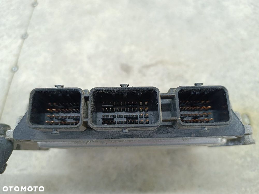 KOMPUTER, STEROWNIK OPEL VIVARO A 8200091517 8200355236 0281011531  BOSCH - 4