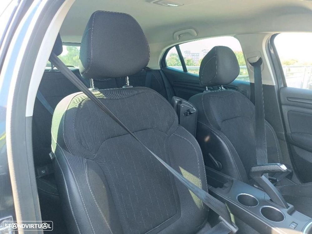 Renault Mégane 1.5 Blue dCi Limited - 7